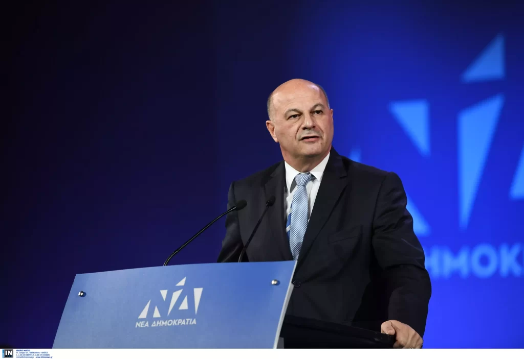 Ο Κώστας Τσιάρας νέος υπουργός στο ΥΠΑΑΤ