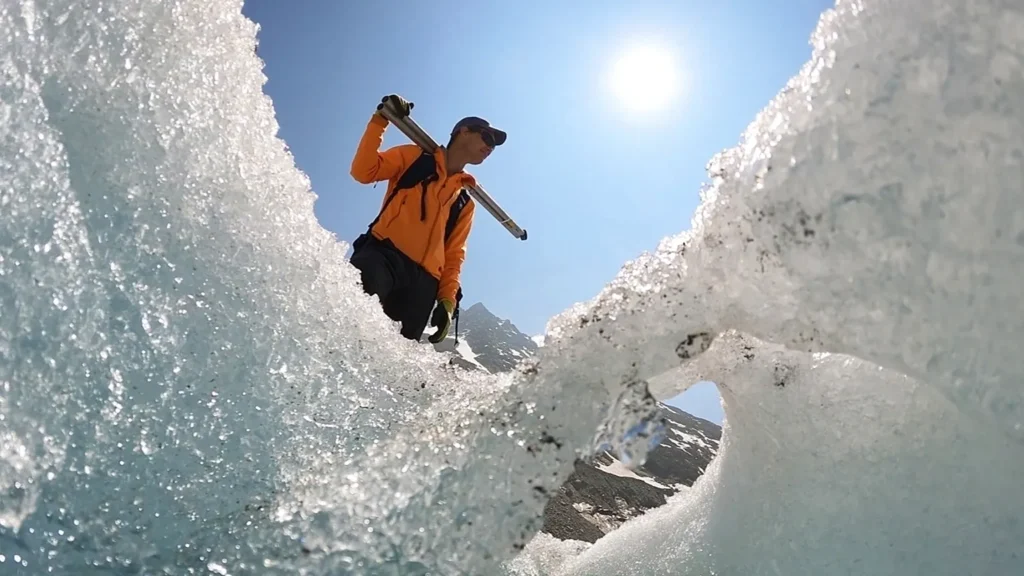 Παγετώνες σε Κρίση: Το Σημείο Χωρίς Επιστροφή και οι Επιπτώσεις για τον Πλανήτη