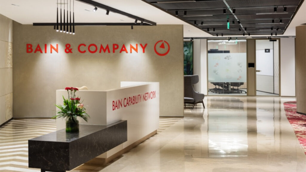 Η Bain & Company αναδεικνύει τη δυναμική της βιωσιμότητας σε CEOs, B2B και καταναλωτές