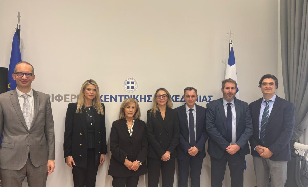 Συνάντηση της Περιφερειάρχη Κεντρικής Μακεδονίας με την Enaon EDA – Σε εξέλιξη τα μεγάλα έργα φυσικού αερίου σε έξι πόλεις