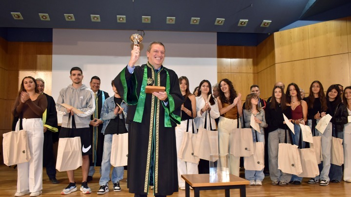 ΠΑΜΑΚ: Οι γυναίκες πρωταγωνίστησαν στις βραβεύσεις των αριστούχων πρωτοετών